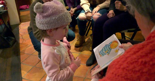 Community learns sign language to engage with 2-year-old girl