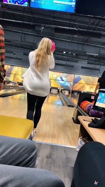 Hilarious Bowling Fails That Will Make You Laugh