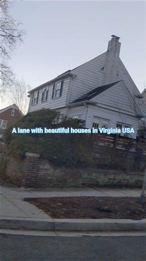 A lane of beautiful houses in Virginia USA!