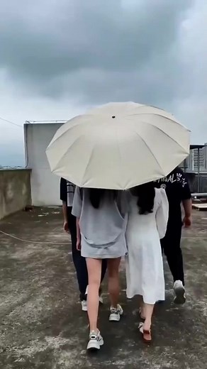 #SuperLargeSunnyUmbrella#BlackPlasticUmbrella#EnlargeUmbrella #超大晴雨伞#黑胶伞#加大伞