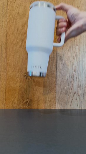 Get a grip on your hydration with the new leakproof Rambler® Travel Straw Mug. The leakproof straw lid, comfortable handle, and cup-holder-ready design makes it perfect for road trips, gym sessions, and all-day excursions. | YETI