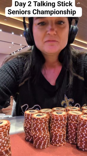 Chip avg is 885k so still lots of work to do!! 665 entries 31 left Wish me 🤞🍀🙏 #pokervlogger #SENIORSevent #pokerqueen | Chris Read Poker Player