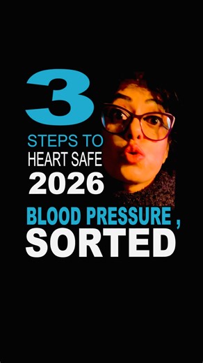 3 STEPS TO A HEART-SAFE 2026: CONTROL BLOOD PRESSURE: 💓 If you want better BP control in 2026, here are 3 evidence-based steps that actually work: 1️⃣ LIMIT SALT INTAKE 🧂 High sodium increases blood pressure. Be cautious with packaged foods, restaurant food, chips, pickles, papads, instant noodles/soups, breads, biscuits, and anything that’s salty by default. 2️⃣ EAT MORE POTASSIUM-RICH FOODS 🍌🥬 Potassium helps balance sodium and supports healthier BP regulation. Common high-potassium Indian