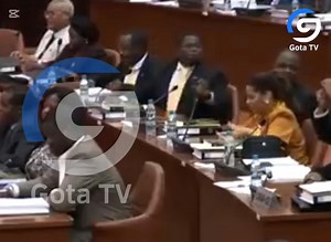 462K views · 16K reactions | A memória persiste, mas resta a saudade. O dia em que Fernando da Piedade Dias dos Santos, "Nandó", demonstrou seu poder na Assembleia Nacional, ficou marcado por sua declaração desafiadora: "Vou começar a falar mais na AN para ver quem tem peito para me limitar o tempo." Adeus "Nandó"! #gotaassessoria #gotamultimedia #gotafm #imparcialidade #angola #gotastudio #gotanews #rigor #gotatv #informação | GOTA TV | Facebook