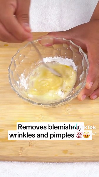 DIY Face Mask Recipe to Remove Blemishes, Wrinkles, and Pimples