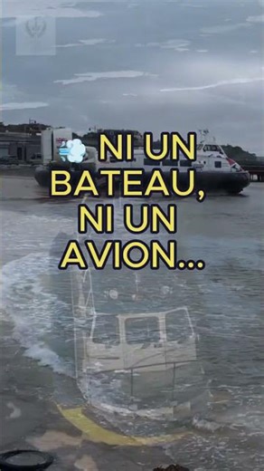 How this boat floats… without touching the water 🚢💨 #hovercraft #mechanics #science