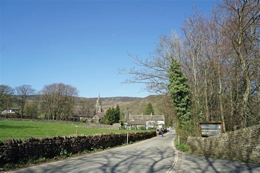 We explored beautiful Peak District village surrounded by stunning scenery – perfect to visit on a day trip this spring