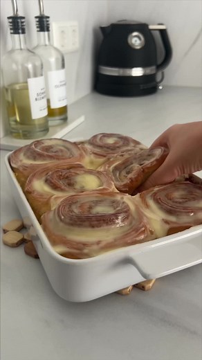Zimtschnecken Rezept – Die weltbesten Cinnamon Rolls!