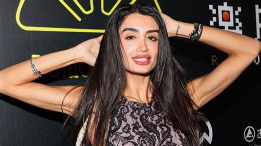 Influencer accused of luring older men on dating apps and robbing them now facing six felony charges