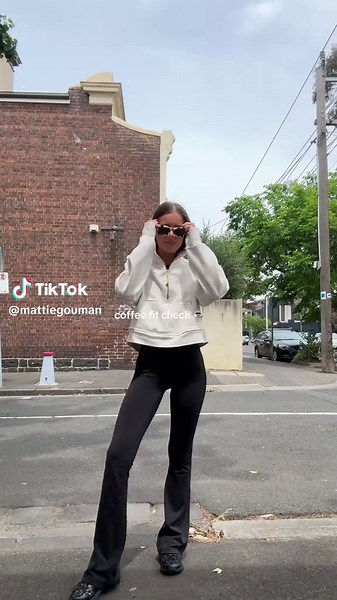 Stylish Flare Leggings Outfit at the Coffee Shop ☕️