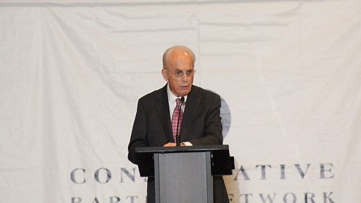 Southern California megachurch pastor John MacArthur dead: 'His faith became sight'