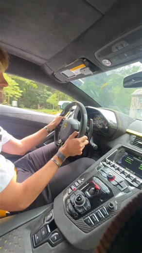 Austin Huffman on Instagram: "@valvetronic the BEST setup on the market for SVJ/ULTIMAE all the F1 sound, huge flexibility, no compromises #aventador #svj #gintani #gintanisvj #lambo #lamborghini #lamborghiniaventadorsv #lamborghini_daily #lamborghiniaventadorsvj #lamborghinisvj #loud #sound #flames #gintaniexhaust #trending #loud #viral #valvetronic #valvetronicdesigns #valvetronicexhaustsystem #huracantalk #lambotalk #racing #cars #blacklist #cars247 #fire #valvedexhaust #valvetronictheworld"