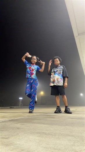 meyah!!!👸🏽🎀 (@ibadkidameyah)’s video of young nba boy