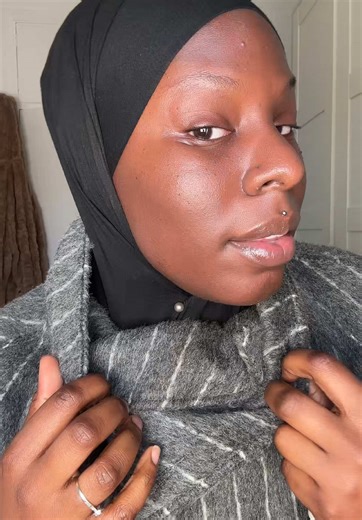 Gorgeous MAC Cosmetics Lip Conditioner Review