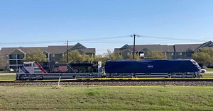 Historic Union Pacific 4141 pulls into College Station for last stop at Bush Museum