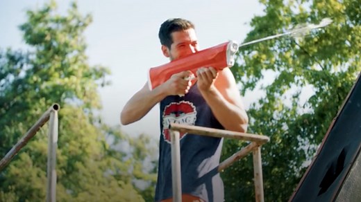 This water gun reloads itself