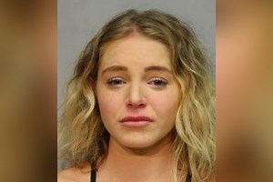 OnlyFans Model Courtney Clenney Asks Court to Allow Abuse Evidence in Boyfriend’s Murder Trial | Oxygen