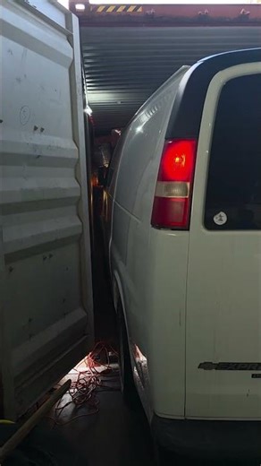 Loading a 40ft container to Nigeria