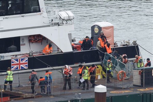 Illegal migrants awaiting deportation receive private maths tutors and the GPs Brits lack