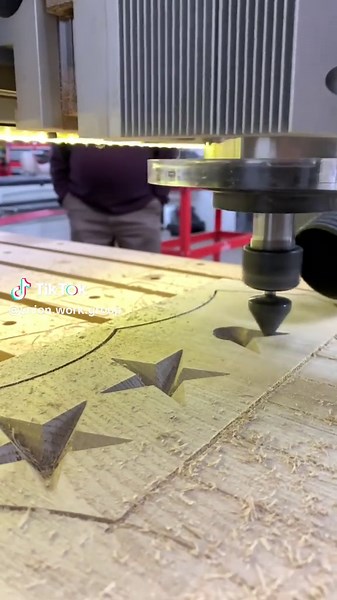 Актуальные вакансии в Германии, Швейцарии и Норвегии опубликованы в нашем профиле Инстаграм: https://instagram.com/union.work.group * Более 40 актуальных вакансий. * Дополнительная информация * Видео рабочих процессов * Видео обзоры жилья и многое другое можете увидеть в нашем Инстаграм аккаунте. Для получения вакансии либо прямой связи можете обратиться в Инстаграм Direct, либо напрямую к агенту а телеграмм: https://t.me/union_work_group_manager Актуальные вакансии в Германии, Швейцарии и Норве