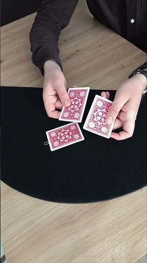 3 Card Monte trick! #magictrick #cardtrick #cardmagic