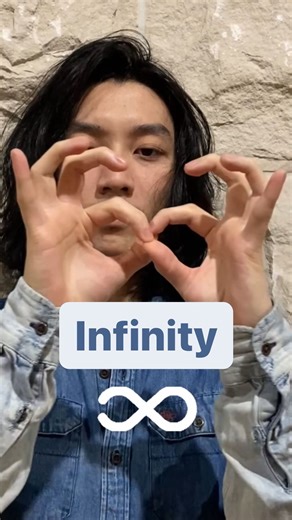 Frecktile 📐 Tutter and all-styles Dancer on Instagram: "♾️♾️ Love playing with the infinity concept"