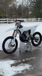 Nick Tomasunas on Instagram: "Finally got to build my dream bike @stark__future 😍⚡️ Full video breaking everything down is now live on my YouTube channel—link in bio. @espcreativecoatings | @bridgestonemotousa | @cmtcompositi | @metrolakes | @mxlocker | @arclevers | @worksconnection | @tcdracing | @stark__future"