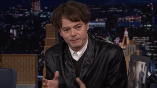 Stranger Things’ Charlie Heaton Defends Jonathan’s Unusual Running Style