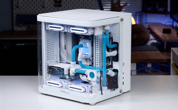 小型分体水真的迷人，我的TK-1纯白游戏主机