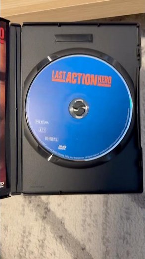 Last Action Hero 1997 DVD (2003 Reprint) Overview