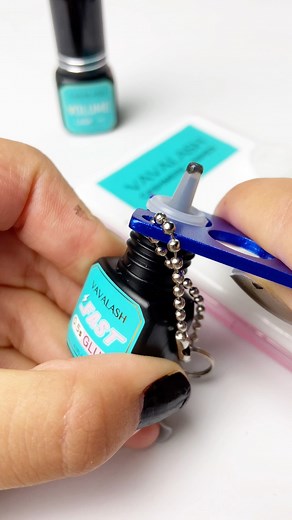 350K views · 2.9K reactions | Lash Tips ⚡️Change glue nozzle with me...