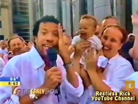 Lionel Richie - Brick House (Live @ 2001 New York City Concert)