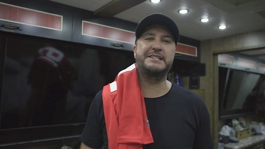 Not even a question…#GoDawgs @collegegameday | Luke Bryan