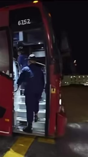 US Navy Boot Camp Day 1 – When the Drill Instructors Board the Bus #usnavy #bootcamp #militarylife #navylife #drillinstructor