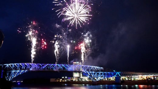 Everything you missed from the new LED bridge lighting and mass wedding on Tuesday, Feb. 22