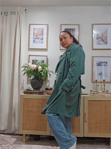 Spring is here and it's time to refresh our Footwear and our @nativeshoes are calling especially my Jefferson arc @nativeshoes transitioning between my daily routines and exploration with my kids at the park. The Jefferson Arc : ● Really blends into my busy mom wardrobe. ●Seamlessly featuring Wanderfoam and dual density EVA, the arc is equal parts comfort and style. ●New standardized fit-inclusive of more foot shapes while maintaining a sleek shape. ●New Color pop on midsole stripe. ●The Name is