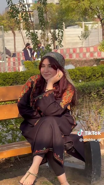 Alishba qureshi (@alishba_qx)’s videos with original sound - د🫀🫴🏻