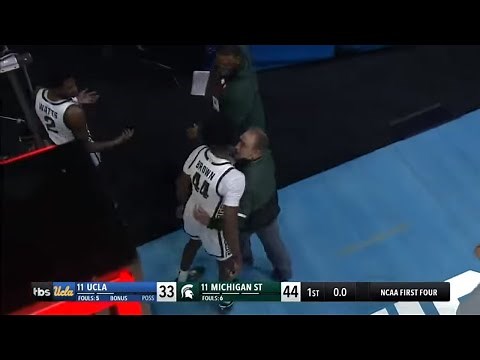 Michigan State Coach Tom Izzo and Gabe Brown HEATED Moment | 2021 College Basketball
