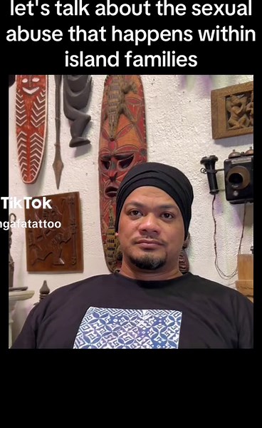 Tongan child molesters and Tongan rapist amongst Tongan culture Tongan boys and men who likes to sexually abuse young girls and boys and physically abuse Tonga girls and Tongan women. Tongan tattoo artist Polynesian tattoo artist #kingafa #tongantiktok #tonga #tongan #tongantiktoks🇹🇴