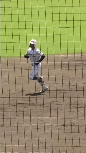 群馬大会 決勝戦 ８回裏 健大高崎： 1番 田中 陽翔選手 二死走者なしライトスタンドへのホームラン