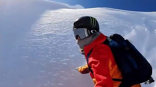 「滑雪视频」极限操作感受滑雪运动魅力，这波操作太帅了