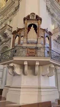 60 Seconds of Pure Calm in Salzburg’s Altstadt Church ⛪✨
