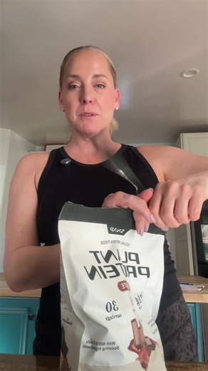 This powder pal is so good at adding powder mixes to water bottles or narrow neck drinking bottles. #PowderPal #PowderDispenser #ProteinPowder #ElectrolytePowder