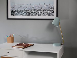 How To Paint A Metal Lamp - Bunnings Australia