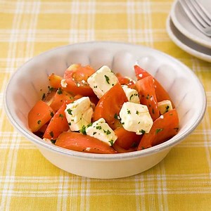 シンプルな味わい♪ トマトとクリームチーズのサラダのレシピ動画・作り方 | デリッシュキッチン