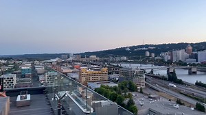 A stunning sunset Sunday over Portland! 🌇 🎥: Cole Cozart | Meteorologist Josh Cozart