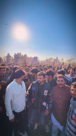 Govind Dangi on Instagram: "Le dekh kafila 🔥 . . . . . . #armylover #army #armylover #running #1600meters #explorepage #axplore #reels #reel #reelsinstagram #reelitfeelit #nike #bollywoodsongs #instagram #instagood #instadaily #instalike #guruveer #foryoupage @guru_veer8"