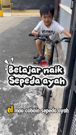 Can El do it ?? #ridingabike #shorts #shortvideo