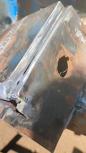 68K views · 2.2K reactions | Vertical stick welding slope 45 degrees | Welderman | Facebook