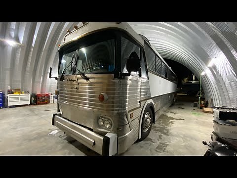 Bus Grease Monkey bus rally. Vintage bus tours and more!